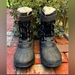 Sorel 64 Reserve snow boots. Mens size 12.